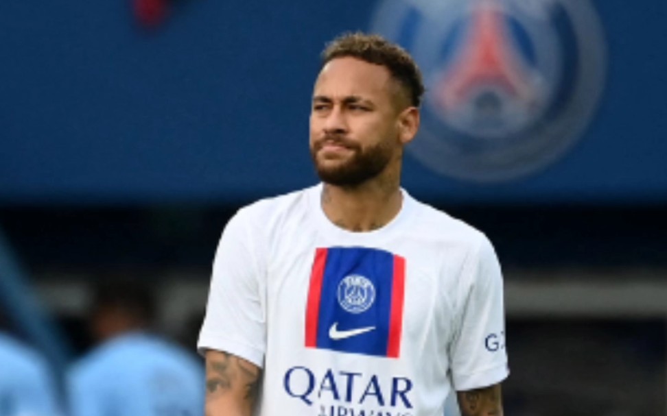 开云体育-包含内马尔转会巴黎圣日耳曼，法甲震动！球迷期待新赛季巴黎圣日耳曼能否称王的词条