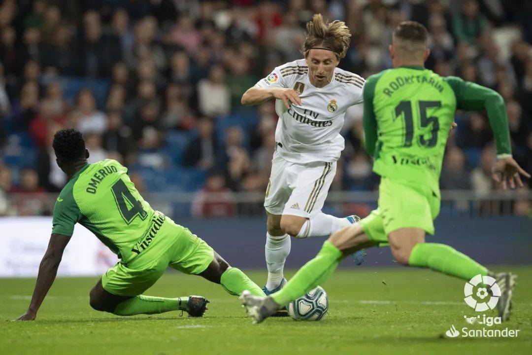 塞尔塔遭伯恩茅斯逆袭，主裁无误的简单介绍