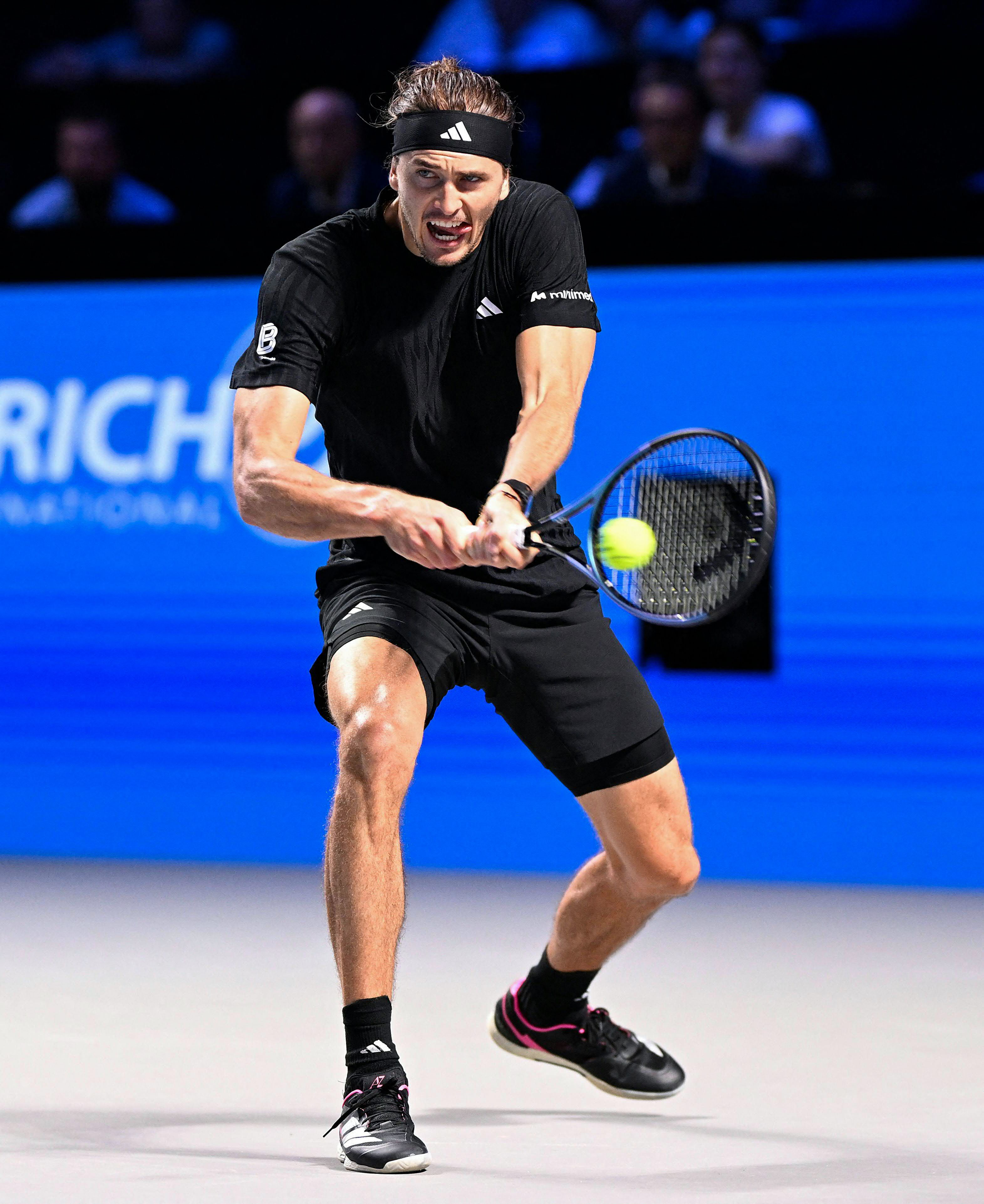 开云足球直播-欧洲网球队完胜德国网球队，兹维列夫统治全场的简单介绍