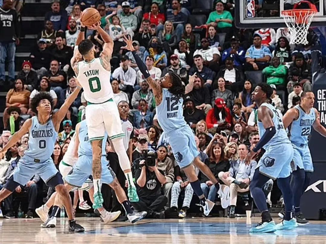 开云APP-灰熊完胜凯尔特人，库里状态火热的简单介绍