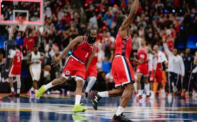 开云体育-快船翻盘北京队，保罗扛起全队