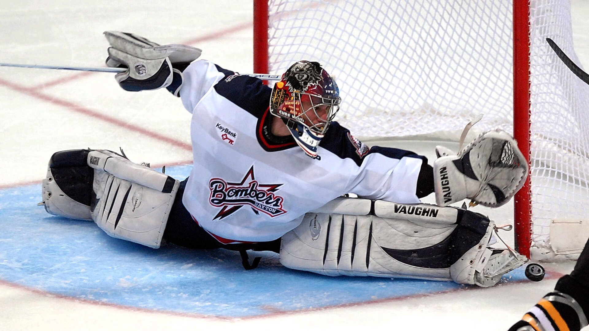 开云体育中国-欧冠半决赛焦点战，尼斯掀翻几内亚，黑马传奇的战术革命